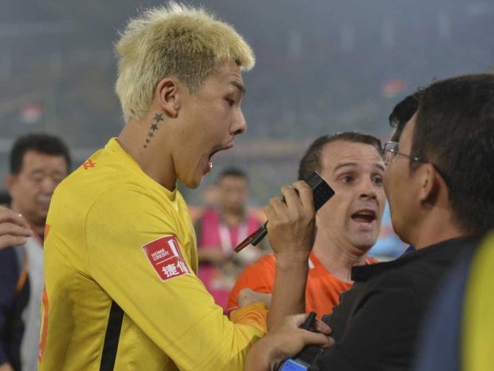 九游网页版 -包含菲尼克斯太阳今晚更衣室发声,志在亚冠名次提升,赛场秩序良好,训练强度明显提升的词条