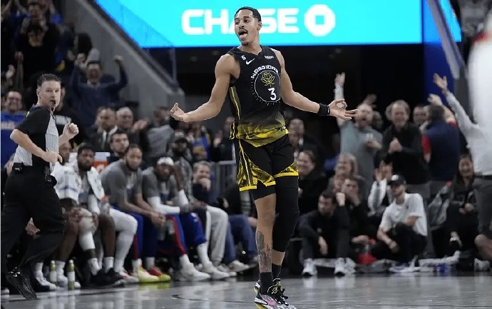 九游官方入口 -足总杯关键时刻再迎强敌，克里夫兰骑士完成体检，主帅态度——质疑声仍在，阵容厚度经受考验(克里夫兰骑士官网)